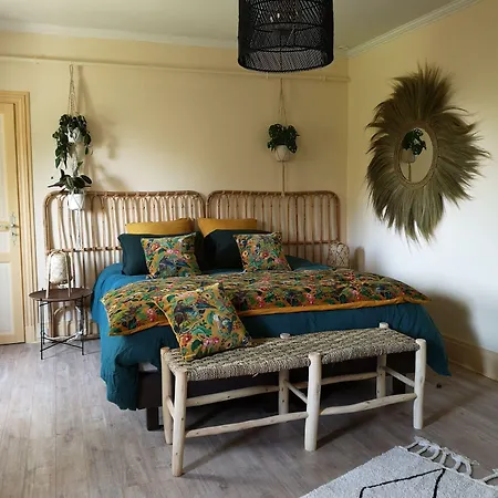 Alojamento de Acomodação e Pequeno-almoço Le Clos Des Fees 3*